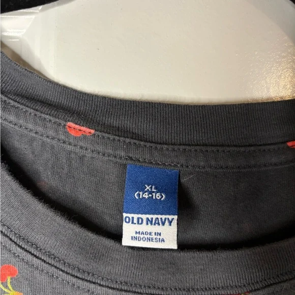 Cherry Print Gray Crop Top - Picture 2 of 2